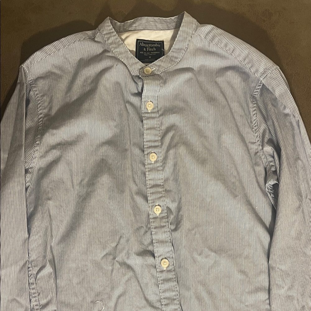 Abercrombie & Fitch Men's Blue Striped Button Down Shirt